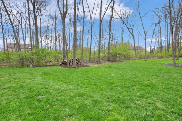 80 Timberknoll Loop, Powell, OH 43065