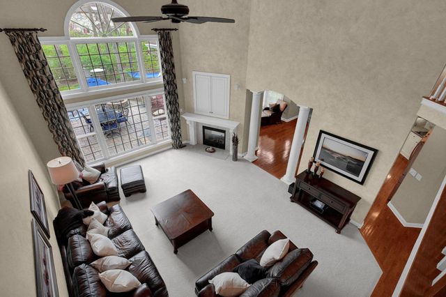 80 Timberknoll Loop, Powell, OH 43065