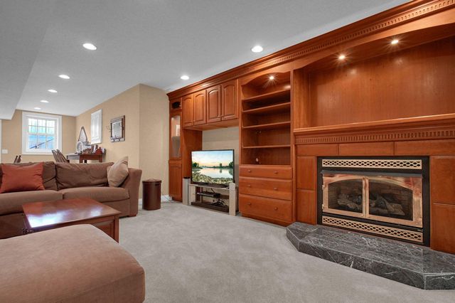 80 Timberknoll Loop, Powell, OH 43065