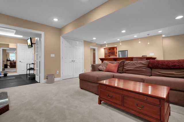 80 Timberknoll Loop, Powell, OH 43065