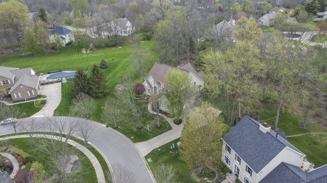 80 Timberknoll Loop, Powell, OH 43065