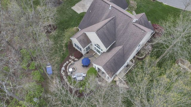 80 Timberknoll Loop, Powell, OH 43065