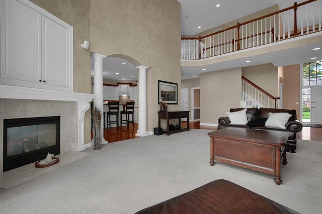 80 Timberknoll Loop, Powell, OH 43065