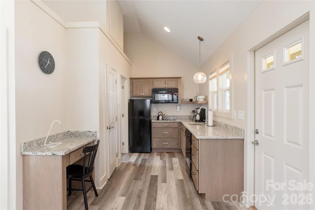606 Ray Avenue, Hendersonville, NC 28792
