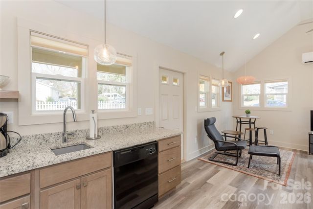 606 Ray Avenue, Hendersonville, NC 28792