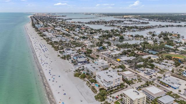 1500 GULF BOULEVARD 204B, Indian Rocks Beach, FL 33785