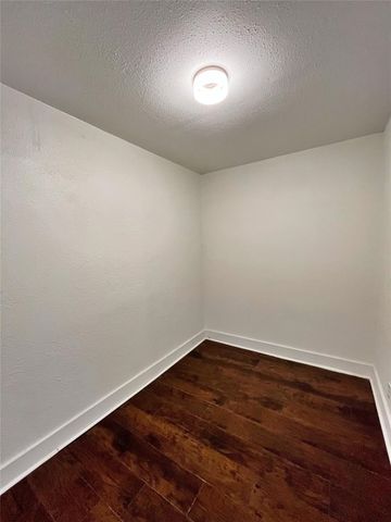 601 Blevins Street, Fort Worth, TX 76111