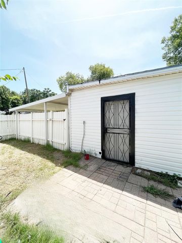 601 Blevins Street, Fort Worth, TX 76111