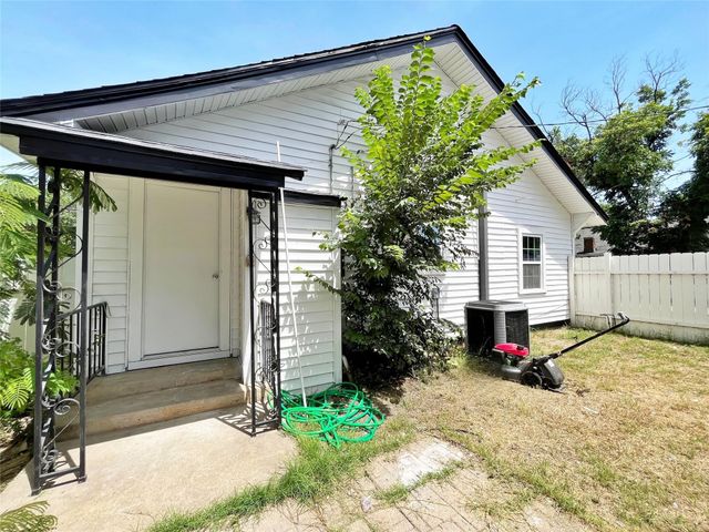 601 Blevins Street, Fort Worth, TX 76111