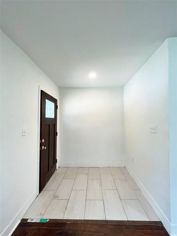 601 Blevins Street, Fort Worth, TX 76111