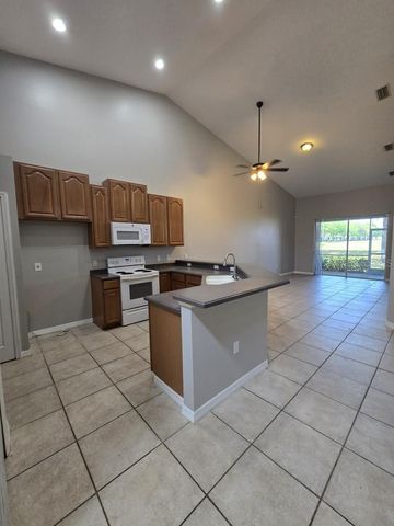 2642 RUTLEDGE COURT, Winter Haven, FL 33884