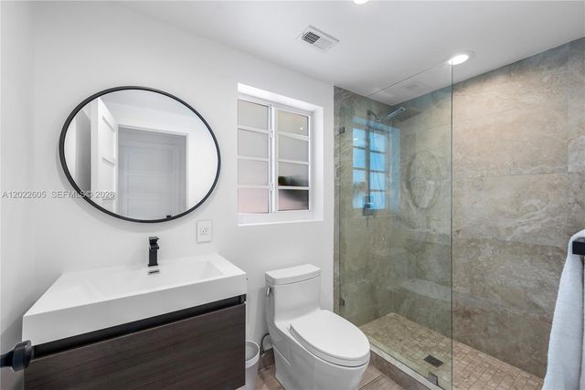 5236 Pine Tree Dr, Miami Beach, FL 33140