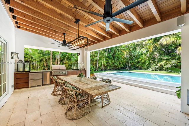 5236 Pine Tree Dr, Miami Beach, FL 33140