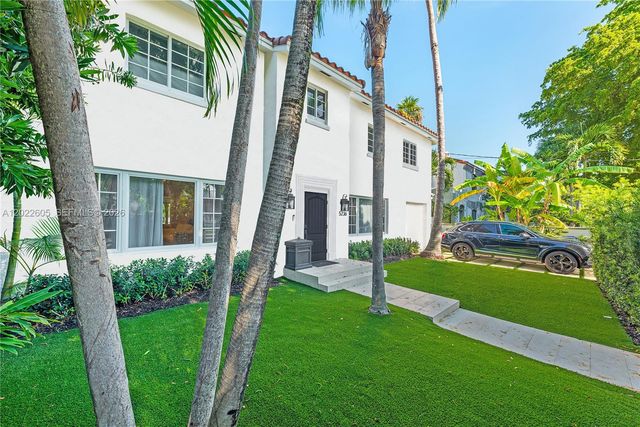 5236 Pine Tree Dr, Miami Beach, FL 33140