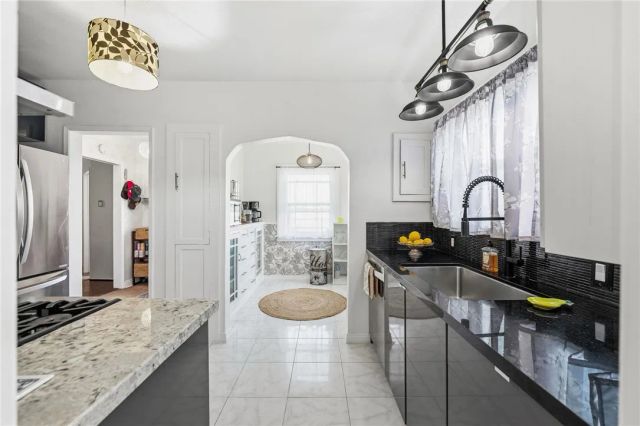 1178 W 18th Street, San Pedro, CA 90731