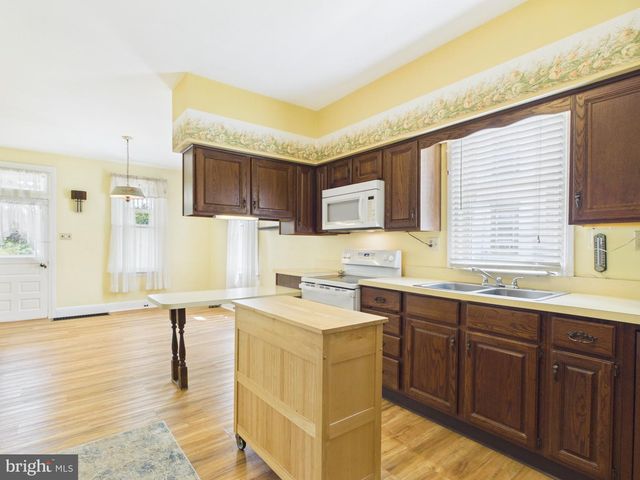 1040 PLEASANT GROVE RD, York Haven, PA 17370
