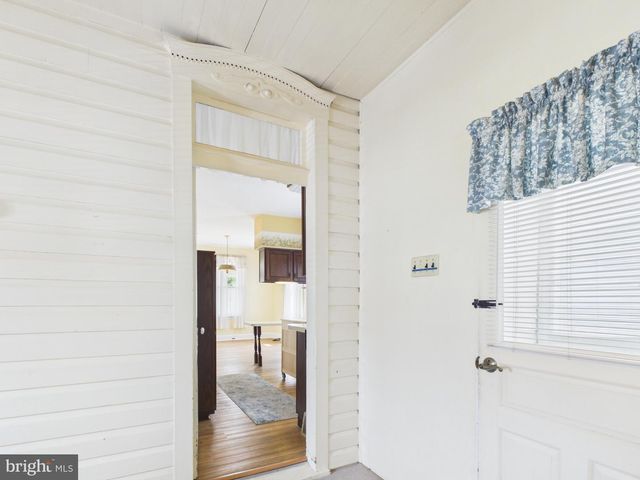1040 PLEASANT GROVE RD, York Haven, PA 17370