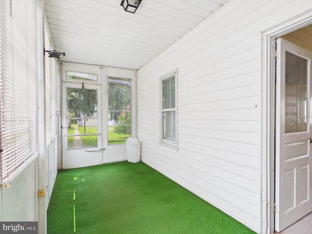 1040 PLEASANT GROVE RD, York Haven, PA 17370