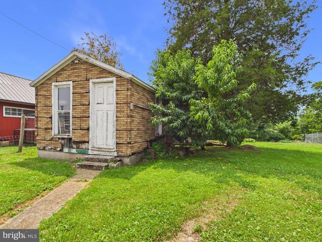 1040 PLEASANT GROVE RD, York Haven, PA 17370