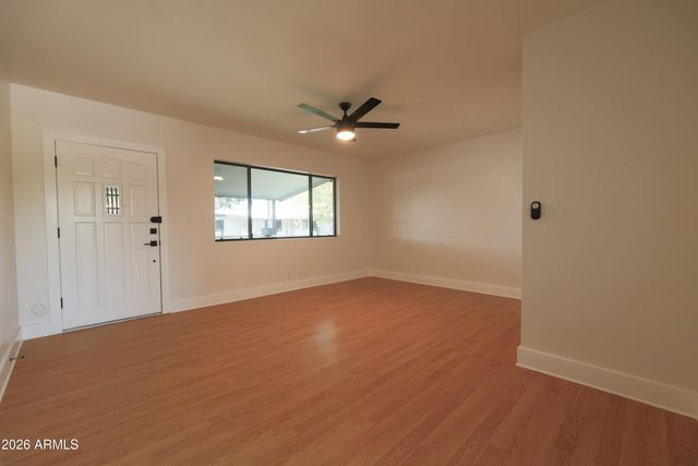 749 E MONTEBELLO Avenue 231, Phoenix, AZ 85014