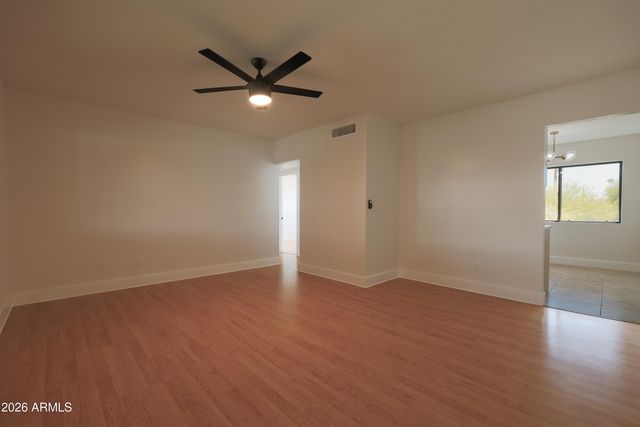 749 E MONTEBELLO Avenue 231, Phoenix, AZ 85014