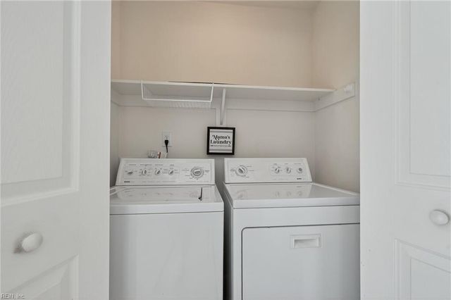 1112 Lady Ashley DR, Chesapeake, VA 23320