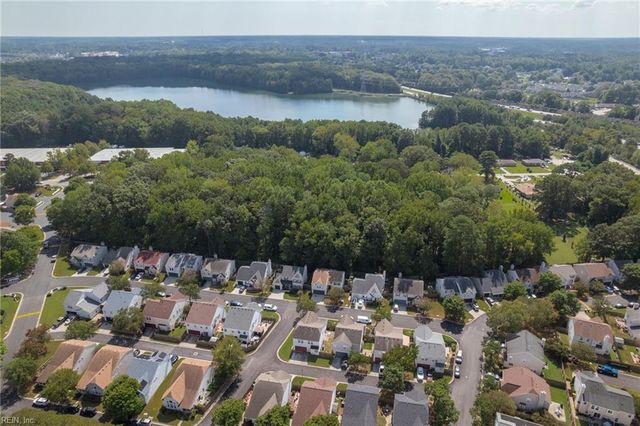 1112 Lady Ashley DR, Chesapeake, VA 23320