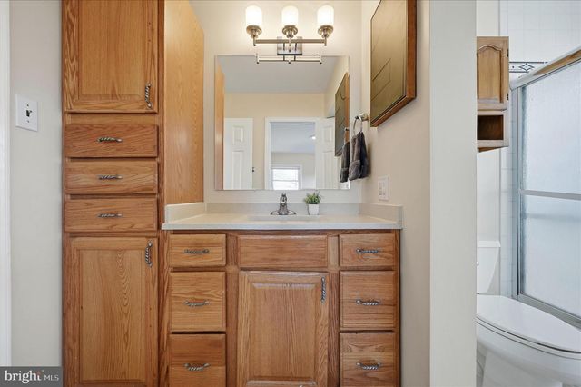 6511 CARRIAGE DR, Alexandria, VA 22310