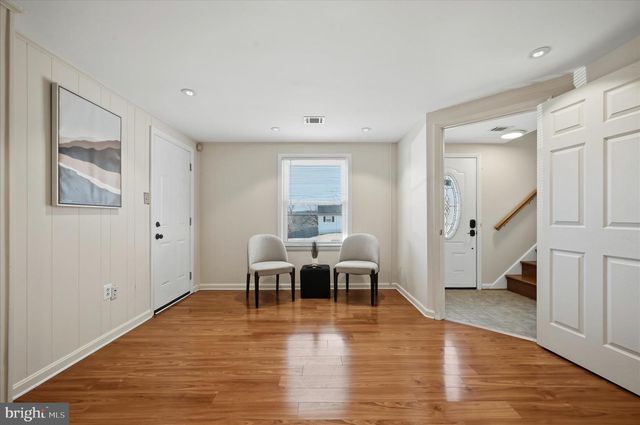 6511 CARRIAGE DR, Alexandria, VA 22310