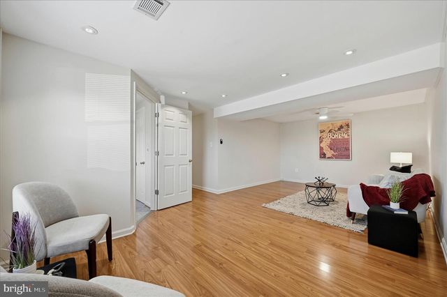 6511 CARRIAGE DR, Alexandria, VA 22310