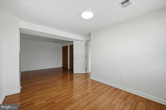 6511 CARRIAGE DR, Alexandria, VA 22310