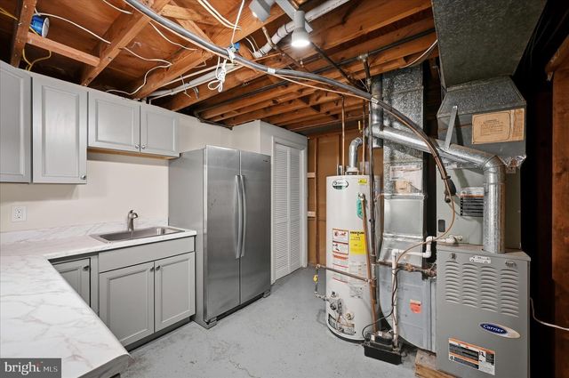 6511 CARRIAGE DR, Alexandria, VA 22310