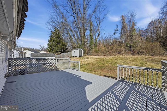 6511 CARRIAGE DR, Alexandria, VA 22310