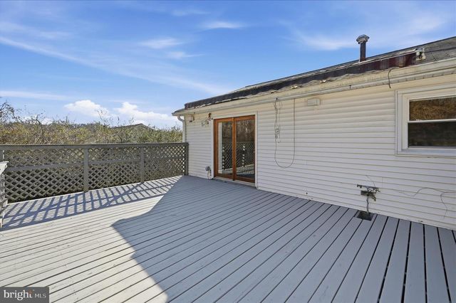 6511 CARRIAGE DR, Alexandria, VA 22310