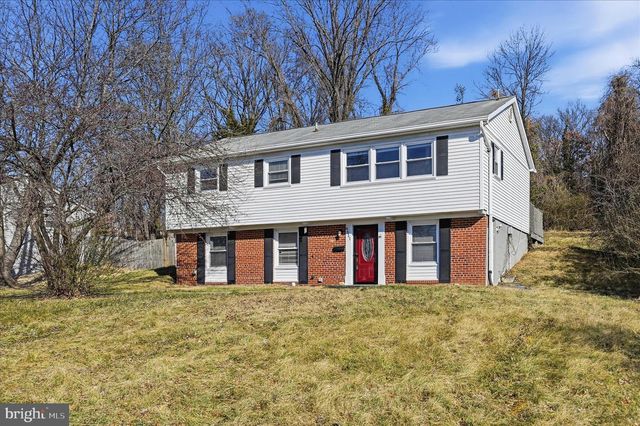 6511 CARRIAGE DR, Alexandria, VA 22310