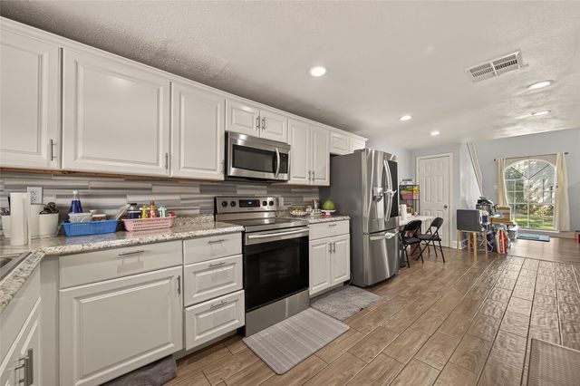 13175 Clarewood Drive, Houston, TX 77072