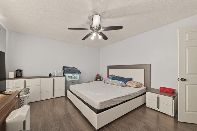 13175 Clarewood Drive, Houston, TX 77072