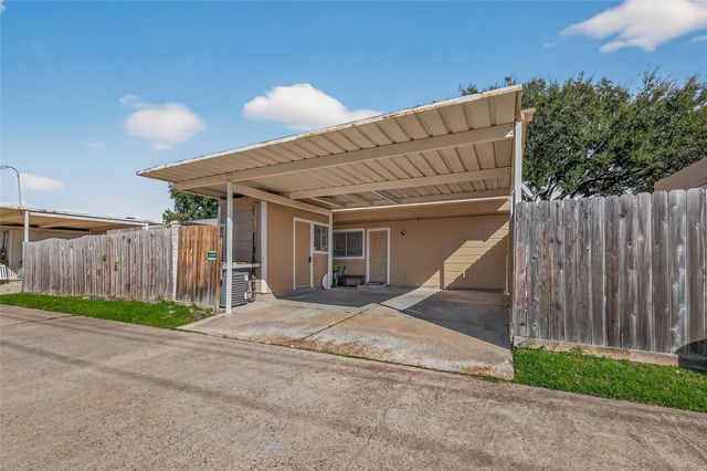 13175 Clarewood Drive, Houston, TX 77072