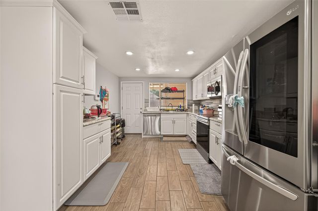 13175 Clarewood Drive, Houston, TX 77072