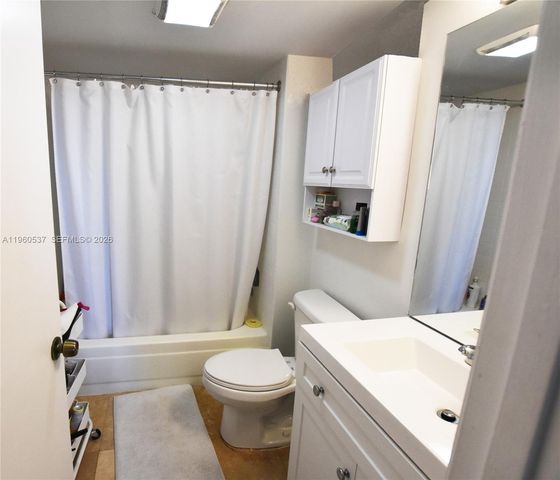 540 Brickell Key Dr 505, Miami, FL 33131