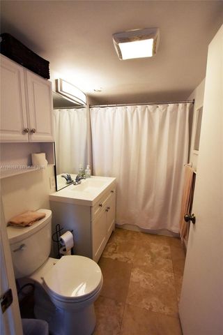 540 Brickell Key Dr 505, Miami, FL 33131