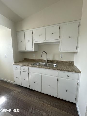 312 GRAPHITE Drive, El Paso, TX 79932