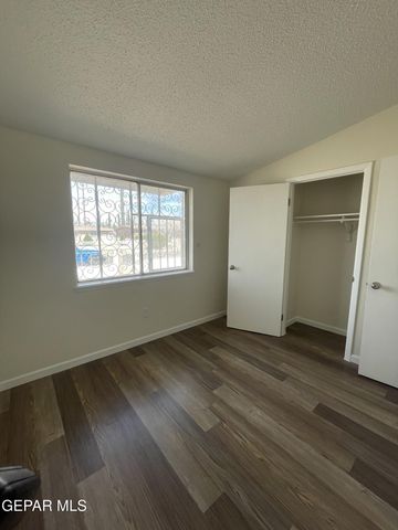 312 GRAPHITE Drive, El Paso, TX 79932