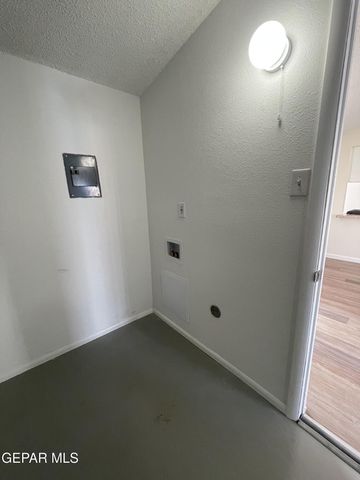 312 GRAPHITE Drive, El Paso, TX 79932