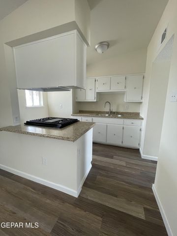 312 GRAPHITE Drive, El Paso, TX 79932