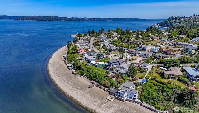 4806 Tok a Lou Avenue NE, Tacoma, WA 98422