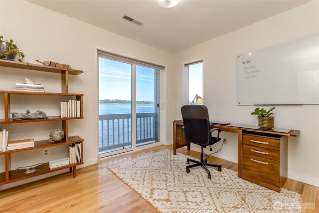 4806 Tok a Lou Avenue NE, Tacoma, WA 98422