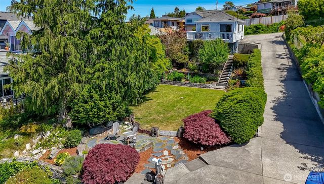 4806 Tok a Lou Avenue NE, Tacoma, WA 98422