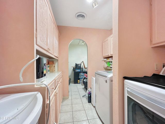 9657 STONEHAVEN Drive, El Paso, TX 79925