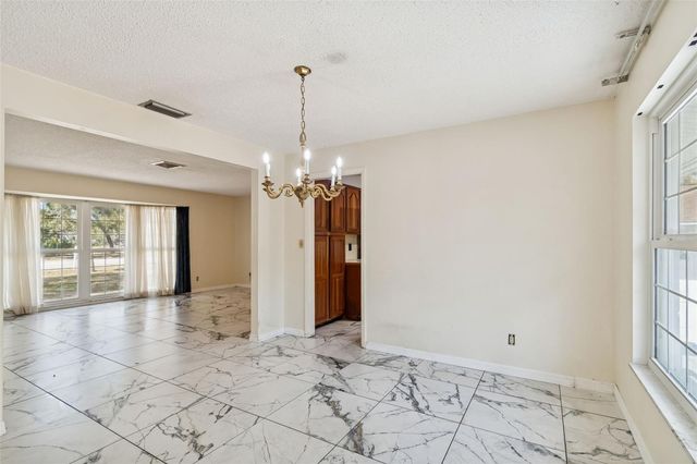 2027 PARK STREET N, St Petersburg, FL 33710